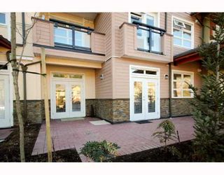 Photo 10: 120 41105 TANTALUS Road in Squamish: Garibaldi Estates Condo for sale in "GALLERIES" : MLS®# V752495