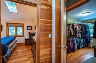 Photo 30: 9295 SHUTTY BENCH ROAD in Kaslo: House for sale : MLS®# 2470846