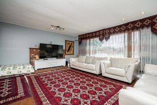 Photo 3: 11403 72 Avenue in Surrey: Scottsdale House for sale (N. Delta)  : MLS®# R2848725