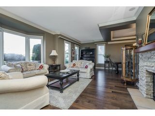 Photo 4: 12236 56 Avenue in Surrey: Panorama Ridge House for sale in "Panorama Ridge" : MLS®# R2530176