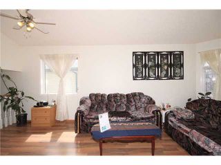 Photo 3: 191 APPLEGLEN Park SE in CALGARY: Applewood Residential Detached Single Family for sale (Calgary)  : MLS®# C3494274