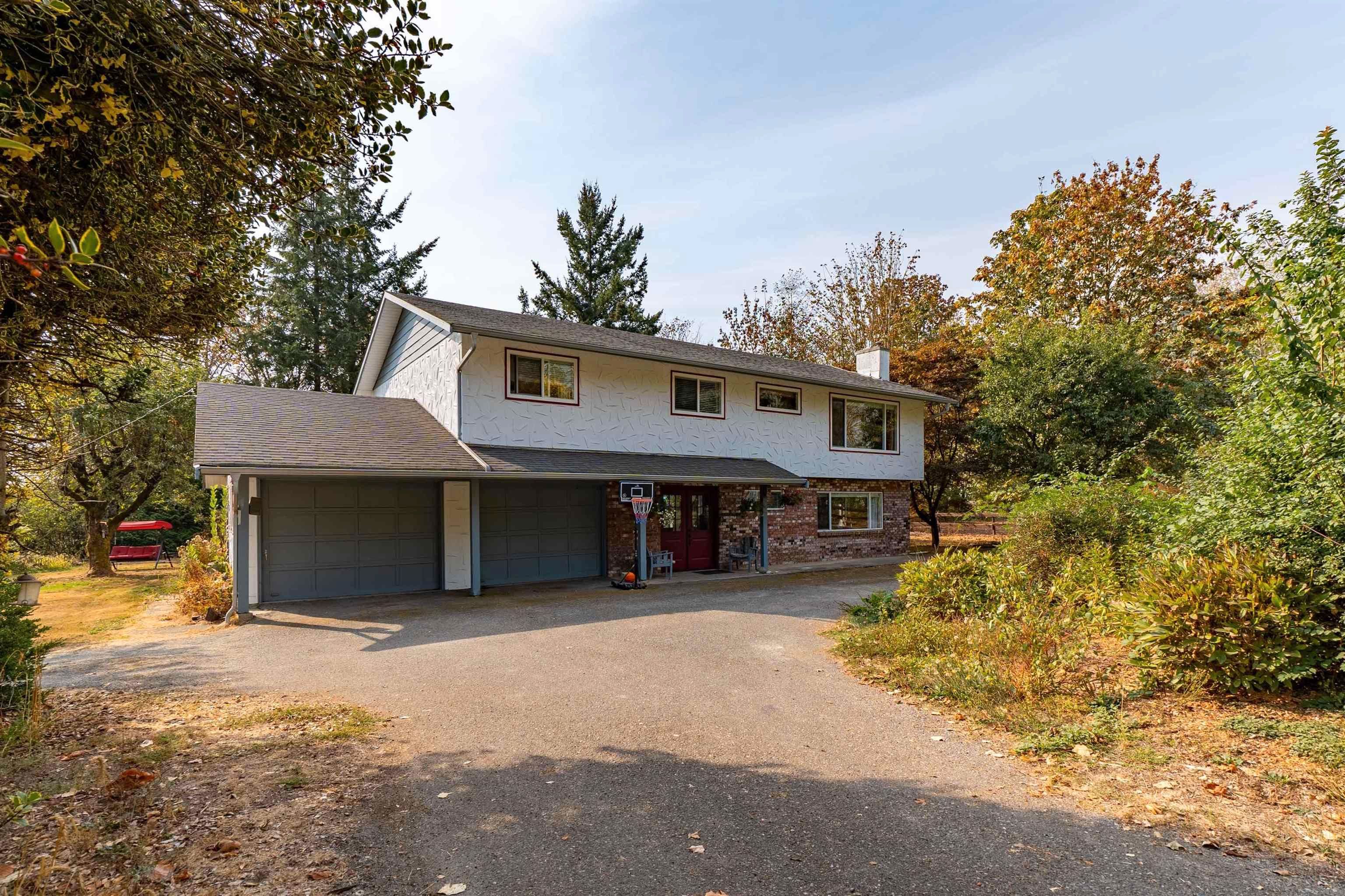 Main Photo: 27316 12B Avenue in Langley: Aldergrove Langley House for sale : MLS®# R2755385