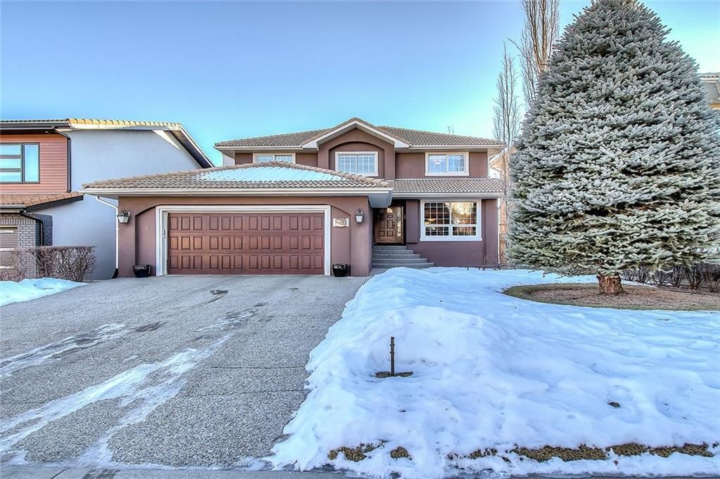Main Photo: 153 SIGNATURE Close SW in Calgary: Signal Hill Detached for sale : MLS®# C4283177