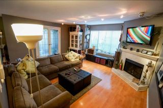 Photo 3: 110 2390 MCGILL Street in Vancouver: Hastings Condo for sale in "MCGILL MANOR" (Vancouver East)  : MLS®# R2074599