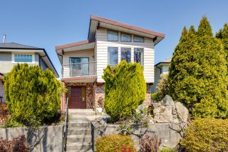 Photo 1: 115 W WOODSTOCK Avenue in Vancouver: Cambie House for sale (Vancouver West)  : MLS®# R2680652