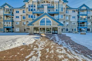 Main Photo: 302 7239 Sierra Morena Boulevard SW in Calgary: Signal Hill Apartment for sale : MLS®# A2011714