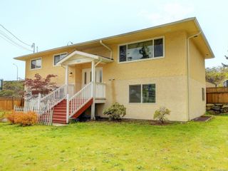 Photo 2: 959 McCallum Rd in Langford: La Florence Lake House for sale : MLS®# 902097