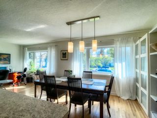 Photo 5: 14 Chancellor Way NW in Calgary: Cambrian Heights Detached for sale : MLS®# A1223505