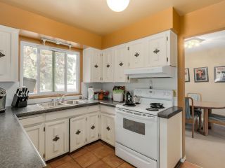 Photo 5: 691 COLINET Street in Coquitlam: Central Coquitlam House for sale : MLS®# R2104766
