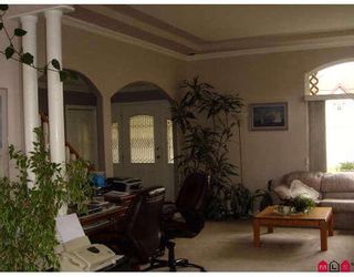 Photo 2: 44379 EENA Drive in Sardis: Vedder S Watson-Promontory House for sale in "PETERSBURG" : MLS®# H2801652