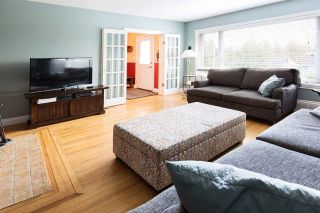 Photo 4: 6549 PORTLAND Street in Burnaby: South Slope House for sale (Burnaby South)  : MLS®# R2047061