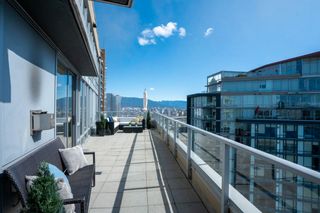 Photo 28: 2603 918 COOPERAGE Way in Vancouver: Yaletown Condo for sale in "Mariner" (Vancouver West)  : MLS®# R2743082
