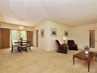 Photo 3: 3320 Gibbs Rd in VICTORIA: OB Henderson House for sale (Oak Bay)  : MLS®# 672353