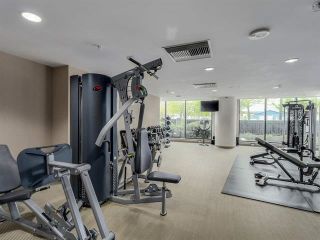 Photo 15: 2207 33 SMITHE Street in Vancouver: Yaletown Condo for sale in "COOPERS LOOKOUT" (Vancouver West)  : MLS®# R2106492
