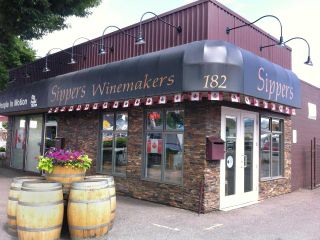 Photo 1: 182 A TRANQUILLE Road in Kamloops: North Kamloops Business Opportunity for sale : MLS®# 170932