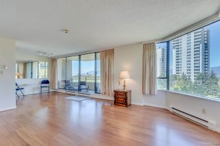 Photo 3: 606 5790 PATTERSON Avenue in Burnaby: Metrotown Condo for sale in "THE REGENT" (Burnaby South)  : MLS®# R2168973