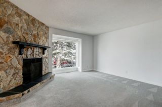 Photo 3: 1027 Woodview Crescent SW in Calgary: Woodlands Detached for sale : MLS®# A1202928