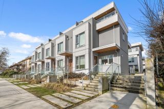 Main Photo: 2127 W 7TH Avenue in Vancouver: Kitsilano Townhouse for sale in "Kai" (Vancouver West)  : MLS®# R2853711
