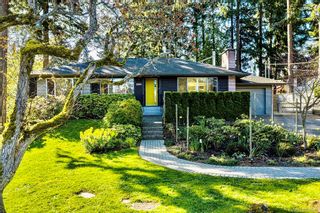 Main Photo: 2404 Alpine Cres in Saanich: SE Arbutus House for sale (Saanich East)  : MLS®# 837683