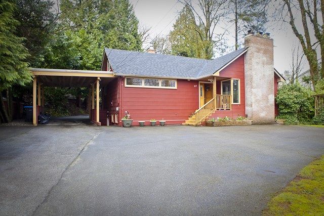 Main Photo: 311 IOCO ROAD in Port Moody: North Shore Pt Moody House for sale : MLS®# R2138850