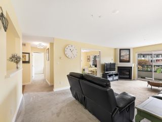 Photo 4: 247 2451 GLADWIN Road in Abbotsford: Abbotsford West Condo for sale in "Centennial Court - The Oaks" : MLS®# R2869948