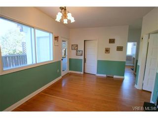 Photo 7: 553 Raynor Ave in VICTORIA: VW Victoria West Triplex for sale (Victoria West)  : MLS®# 683151