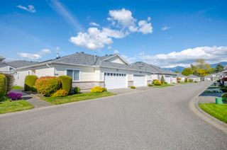 Photo 2: 137 8485 YOUNG Road in Chilliwack: 1/2 Duplex for sale in "HAZELWOOD GROVE" : MLS®# R2688559