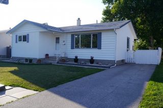 Photo 1: 19 Concord Avenue in Winnipeg: West Fort Garry Single Family Detached for sale (South Winnipeg)  : MLS®# 1419783