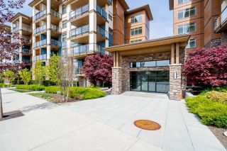 Photo 4: 403 20673 78 Avenue in Langley: Willoughby Heights Condo for sale in "Grayson" : MLS®# R2873118