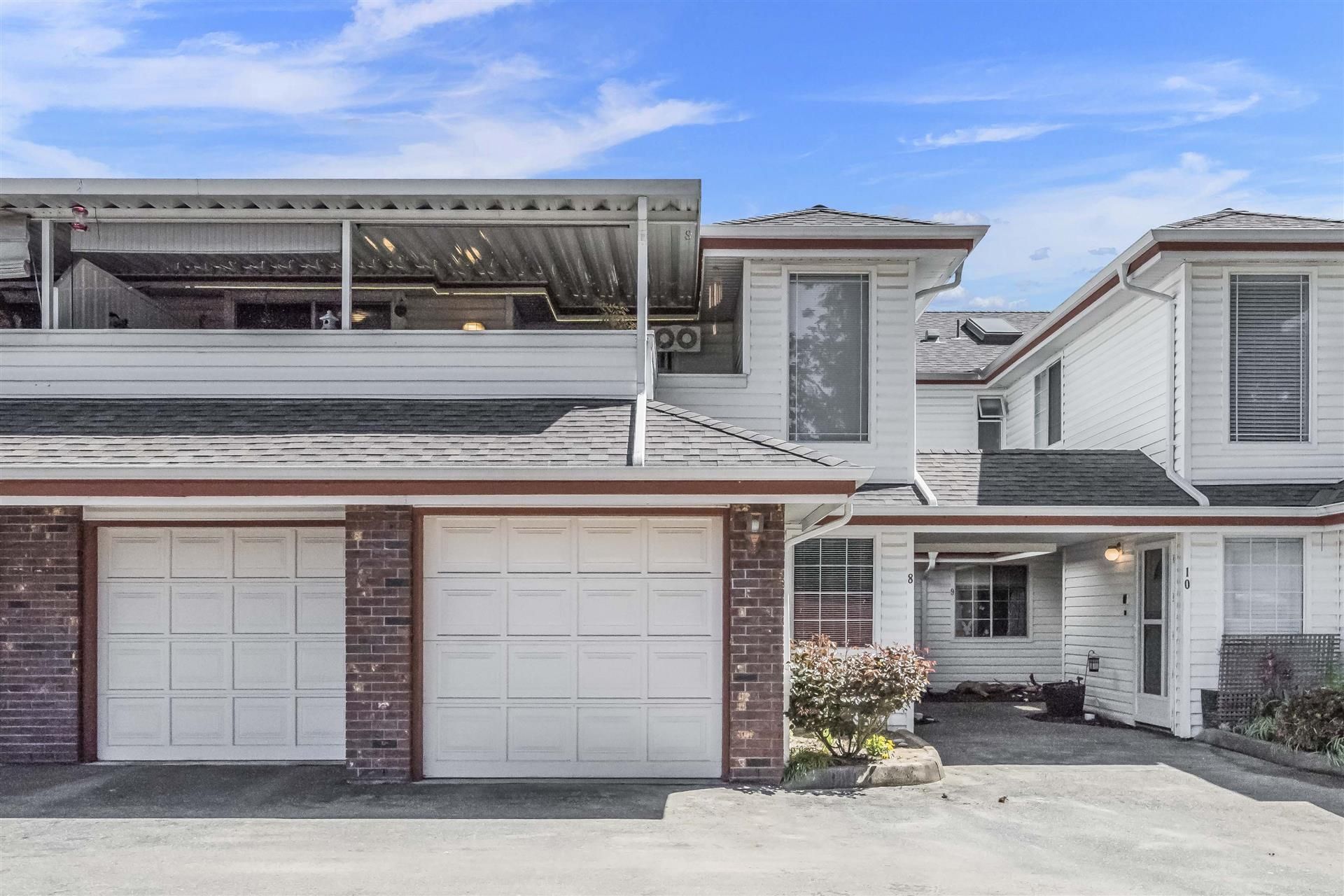 Main Photo: 8 22128 DEWDNEY TRUNK Road in Maple Ridge: West Central Townhouse for sale : MLS®# R2366824