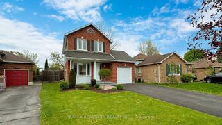 Photo 3: 45 Prout Drive in Clarington: Bowmanville House (2-Storey) for sale : MLS®# E8326658