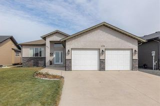 Photo 1: 179 CHRYSLER Gate in Steinbach: R16 Residential for sale : MLS®# 202406110