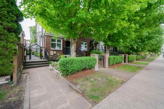 Photo 2: 204 1676 E PENDER Street in Vancouver: Hastings Townhouse for sale in "PENDER PLACE" (Vancouver East)  : MLS®# R2783071