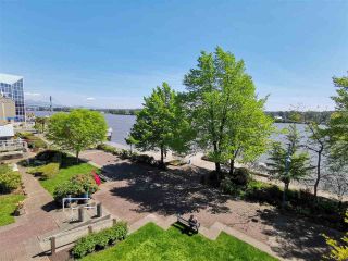 Photo 6: 305 5 K DE K Court in New Westminster: Quay Condo for sale in "Quayside Terrace" : MLS®# R2366534