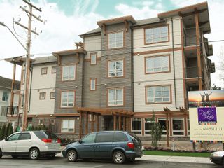 Photo 1: 301 - 15268 18th Ave in Surrey: King George Corridor Condo for sale (South Surrey White Rock)  : MLS®# F2813169