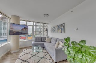 Photo 11: 1201 888 CARNARVON Street in New Westminster: Downtown NW Condo for sale in "MARINUS" : MLS®# R2279685