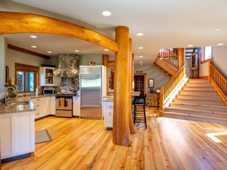 Photo 13: 8431 GOLDEN BEAR Place in Whistler: Green Lake Estates House for sale in "Green Lake Estates" : MLS®# R2815453