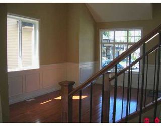 Photo 3: 21770 95A AV in Langley: Walnut Grove House for sale in "Redwood Grove" : MLS®# F2610886