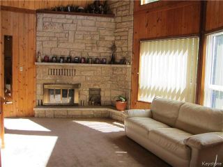 Photo 3: 7 Mirey Creek Drive North in Lockport: Residential for sale : MLS®# 1619874