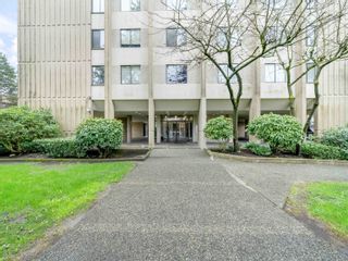 Photo 3: 904 9595 ERICKSON Drive in Burnaby: Sullivan Heights Condo for sale in "Cameron Tower" (Burnaby North)  : MLS®# R2670233