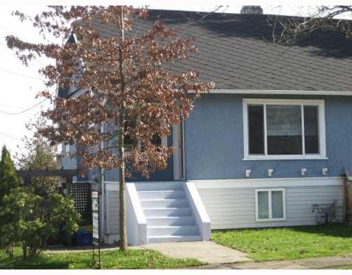 Main Photo: 2636 ST CATHERINES Street in Vancouver: Mount Pleasant VE 1/2 Duplex for sale (Vancouver East)  : MLS®# V812567