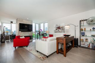 Photo 2: 906 2988 ALDER Street in Vancouver: Fairview VW Condo for sale in "Shaughnessy Gate" (Vancouver West)  : MLS®# R2892994