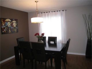 Photo 5: 6628 LAW Drive SW in CALGARY: Lakeview Residential Detached Single Family for sale (Calgary)  : MLS®# C3552508