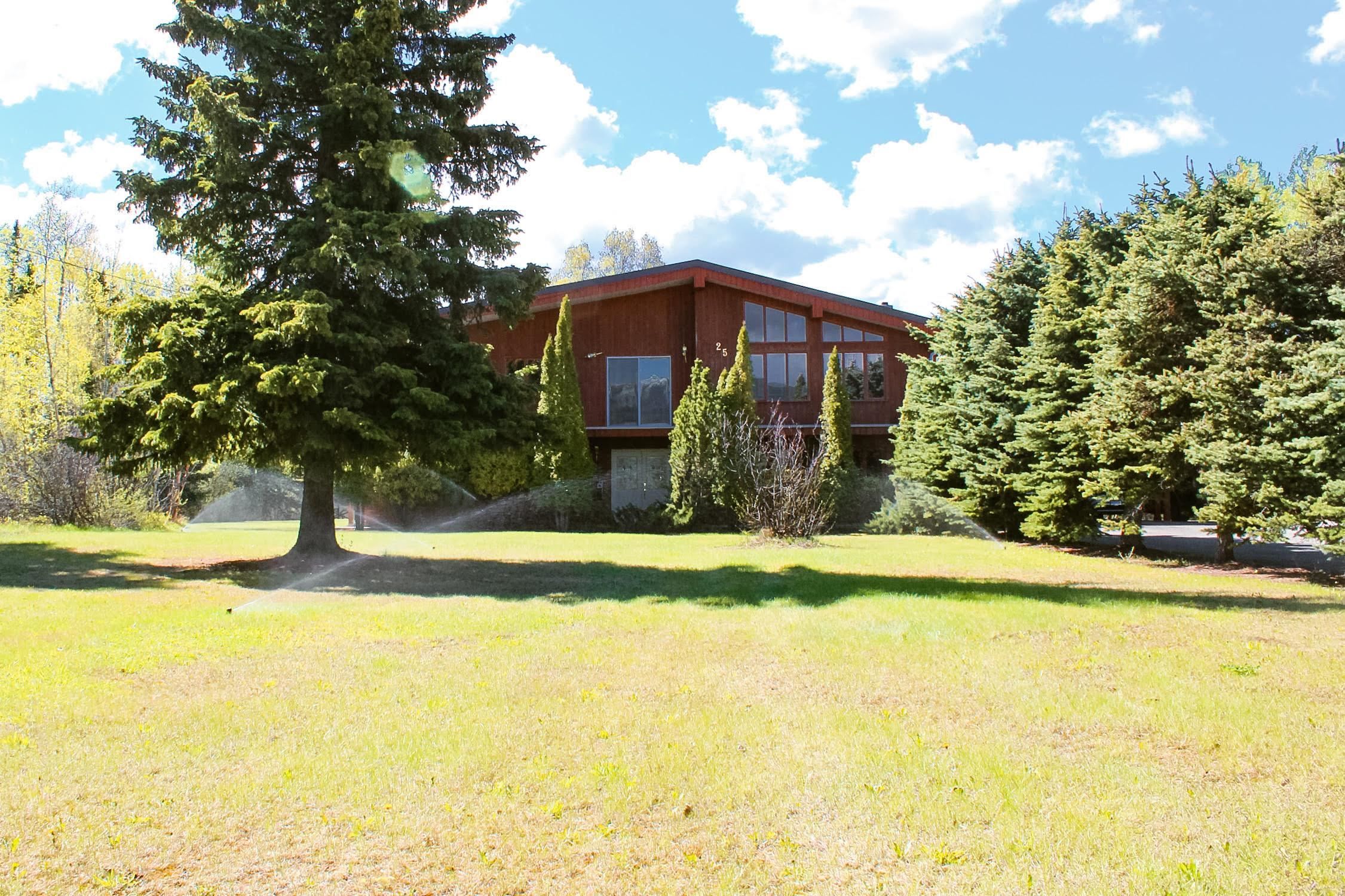 Main Photo: 25 ALBERTA Drive in Mackenzie: Mackenzie - Rural House for sale in "Gantahaz" : MLS®# R2695484
