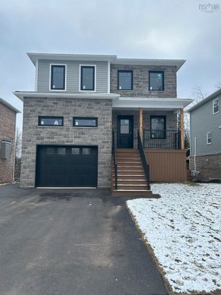 Photo 1: 11 Owdis Avenue in Lantz: 105-East Hants/Colchester West Residential for sale (Halifax-Dartmouth)  : MLS®# 202400160
