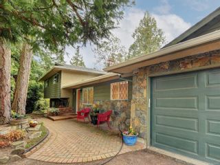 Photo 1: 615 Brookleigh Rd in Saanich: SW Elk Lake House for sale (Saanich West)  : MLS®# 928670