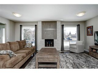 Photo 9: 300 BRACEWOOD Road SW in Calgary: Braeside House for sale : MLS®# C4107454