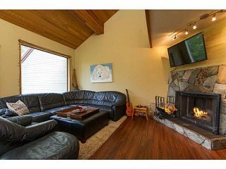 Photo 2: 32 6125 EAGLE DRIVE in Whistler: Whistler Cay Heights Townhouse for sale : MLS®# R2341108