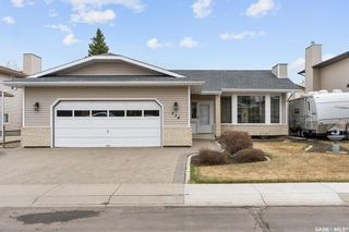 Main Photo: 334 Bornstein Crescent in Saskatoon: Erindale Residential for sale : MLS®# SK968023