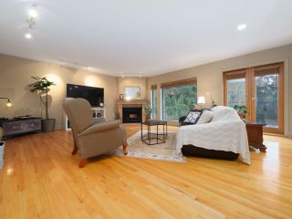 Photo 7: 5615 EAGLE Court in North Vancouver: Grouse Woods House for sale in "EAGLE NEST" : MLS®# R2862488